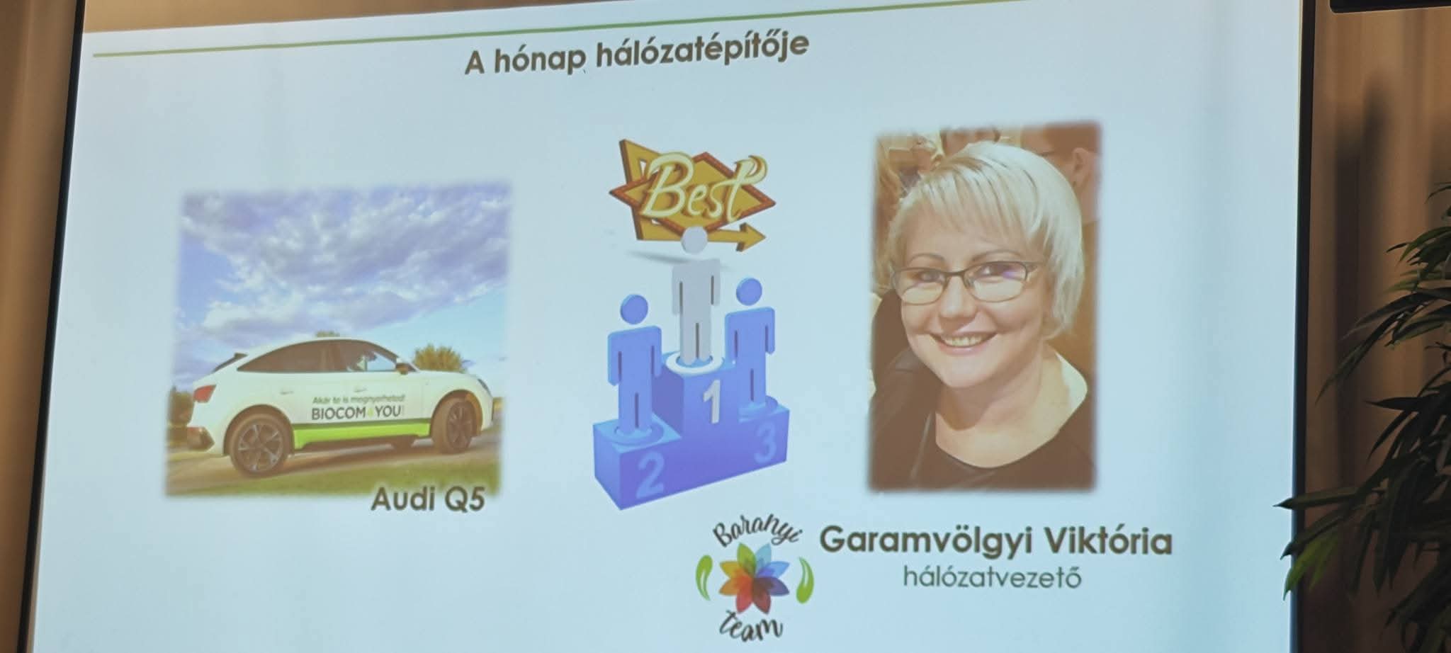A képen szöveg, Emberi arc, személy, poszter láthatóElőfordulhat, hogy az AI által létrehozott tartalom helytelen.