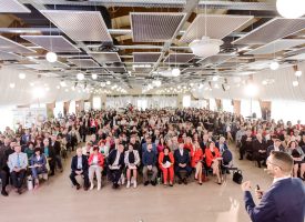 Legyünk szárnyaló közösség! Ez volt az üzenete a romániai Péter-ág őszi nemzetközi konferenciájának