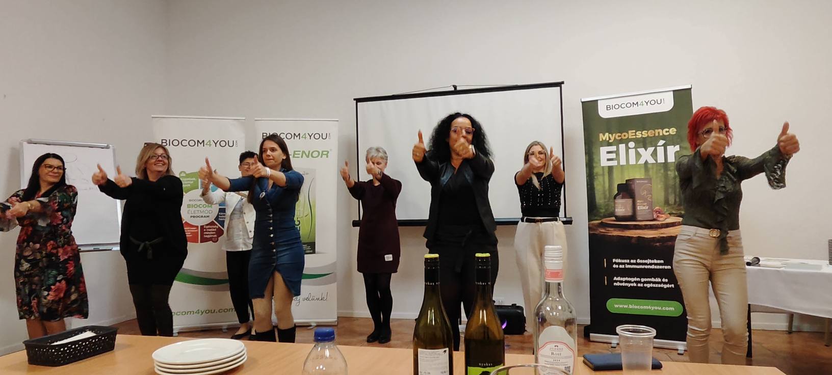 A képen szöveg, fal, fedett pályás, ruházat láthatóElőfordulhat, hogy az AI által létrehozott tartalom helytelen.