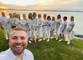 A Kis-ág inspiráló, felemelő vezetői közössége a Balatonnál engedte el a fölös terheket, az önértékelés szellemében